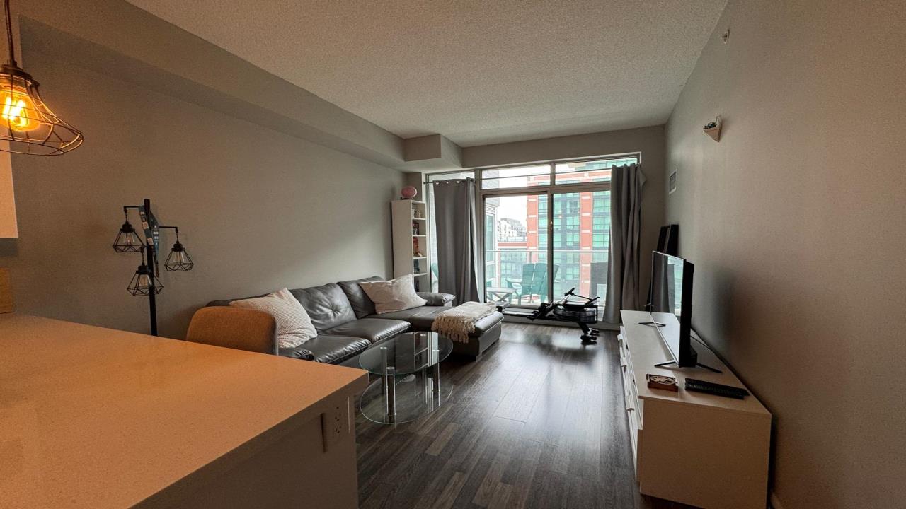 Furnished 1+1 Condo For Rent Near Wilson Subway Station – Steps To Yorkdale Mall, Parking Included, Available March 2025, Toronto, Ca